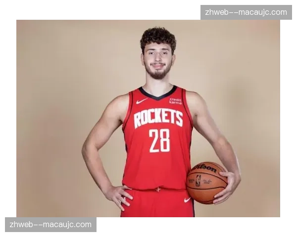 火箭申京27分10助攻组织内线双核，阿门·汤普森26分11篮板两双